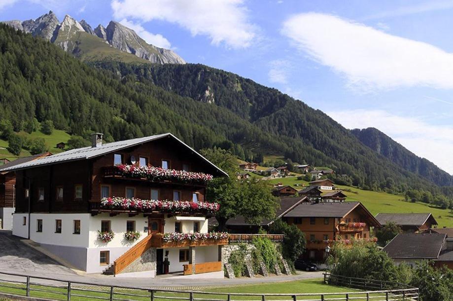 Pension Alpenhof Virgen Exterior foto